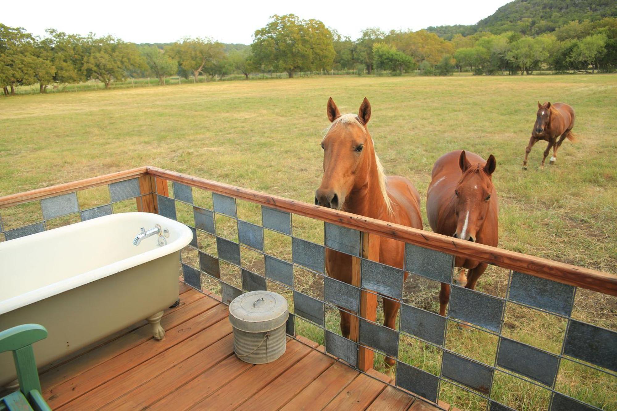 Montesino Ranch Lodging Villa Wimberley Luaran gambar